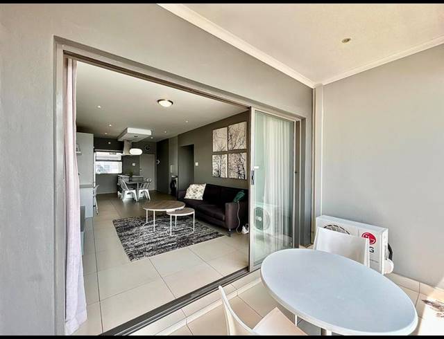 2 BEDROOM APARTMENT FOR SALE IN BRYANSTON